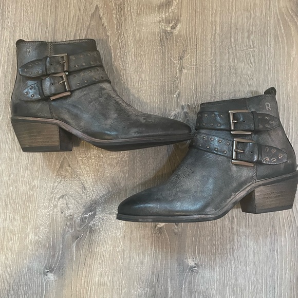 New Roan by Bed|Stu ville bootie in black rust size 7 - Picture 3 of 5